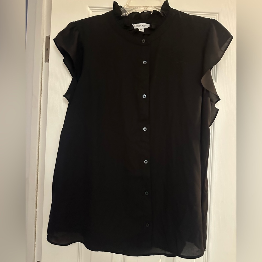 CK ruffle sleeve button up